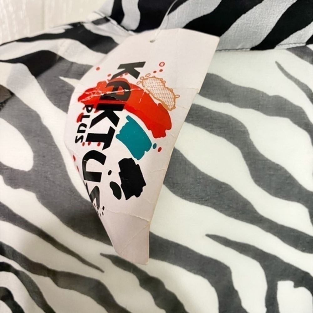 Kaktus Vintage Semi Sheer Zebra Print Button Down Long Sleeve Shirt - Picture 3 of 9